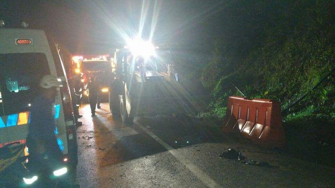 Paso restringido en la vía El Santuario - Caño Alegre por derrumbes