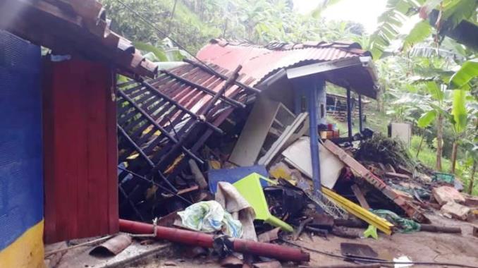 Deslizamiento de tierra provocó el colapso de una vivienda en Santa Bárbara. Un bebé de 7 meses falleció