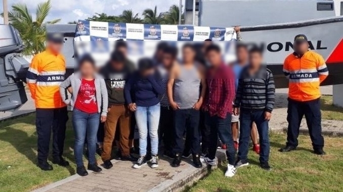Migrantes ecuatorianos rescatados