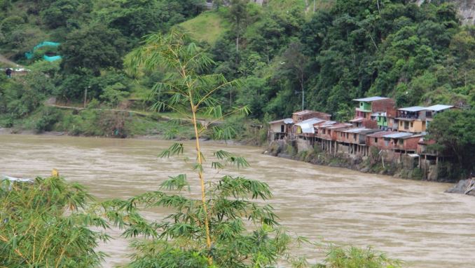 Así avanza la evacuación en Puerto Valdivia - HIDROITUANGO