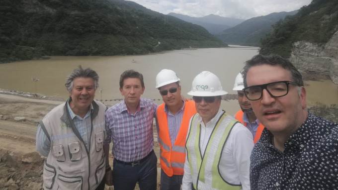 EN FOTOS: El Gobernador Luis Pérez y el Gerente del IDEA Mauricio Tobón estuvieron agradeciéndole a los trabajadores de HidroItuango