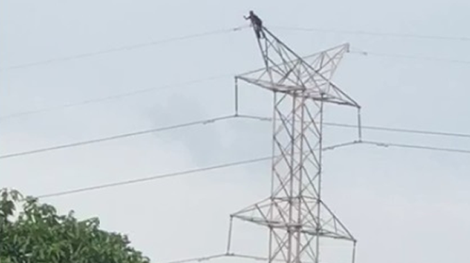 Desde una torre de energía en Barranquilla joven habría decidido suicidarse