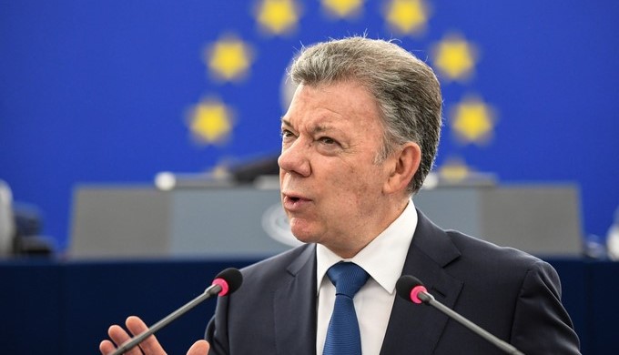 Unión Europea alaba legado de Santos y garantiza continuidad del apoyo a la paz