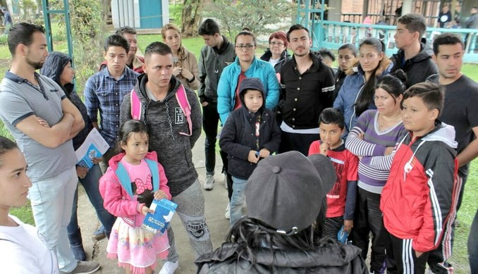 75 mascotas encontraron hogar durante jornada de 'Adoptatón' en Bogotá