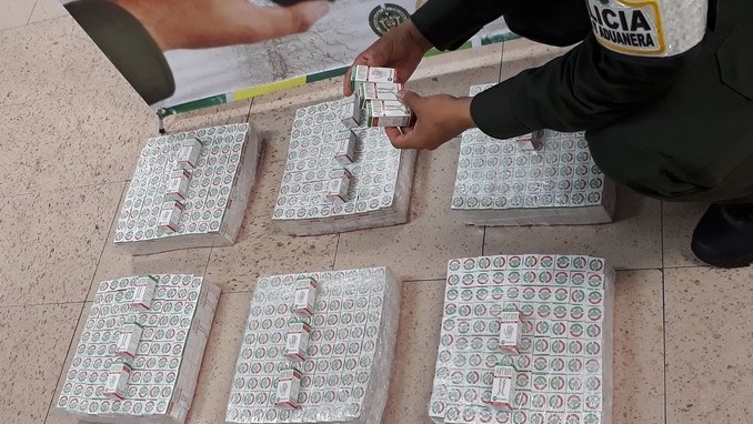 Autoridades decomisaron más de 18.000 unidades de medicamentos de contrabando en Cali