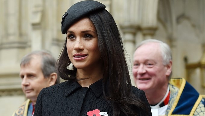 La prometida del príncipe Enrique de Inglaterra, Meghan Markle, a su salida de la Abadía de Westminster el pasado 25 de abril, tras un acto oficial. EFE/Archivo