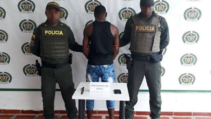 Sorprendieron a menor en el Chocó cuando intentaba hurtarle el celular a una mujer