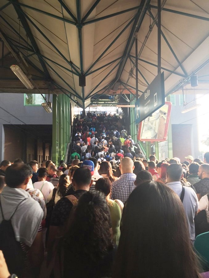El caos en el Metro tras inconveniente técnico