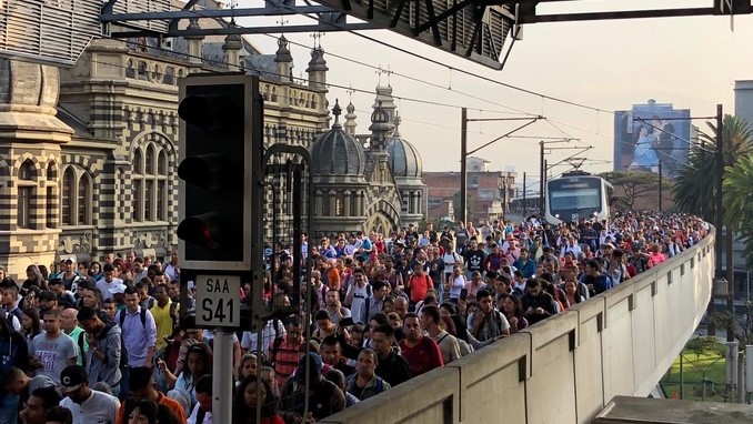 El caos en el Metro tras inconveniente técnico