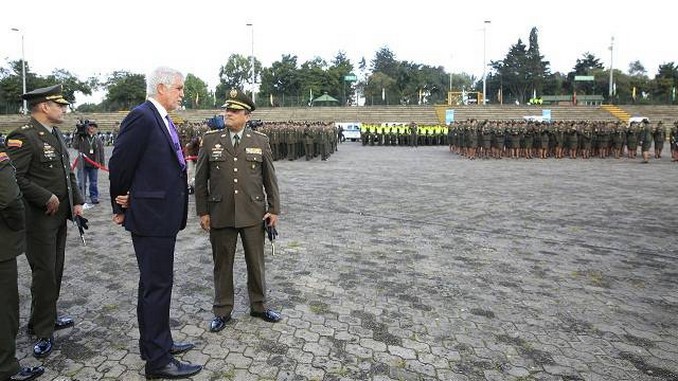 Policías, motos y vehículos llegan para reforzar la seguridad en Bogotá