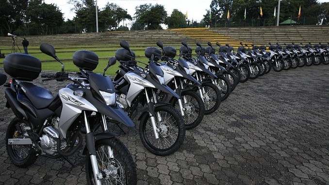 FOTOS: Policías, motos y vehículos llegan para reforzar la seguridad en Bogotá 4 Policías, motos y vehículos llegan para reforzar la seguridad en Bogotá