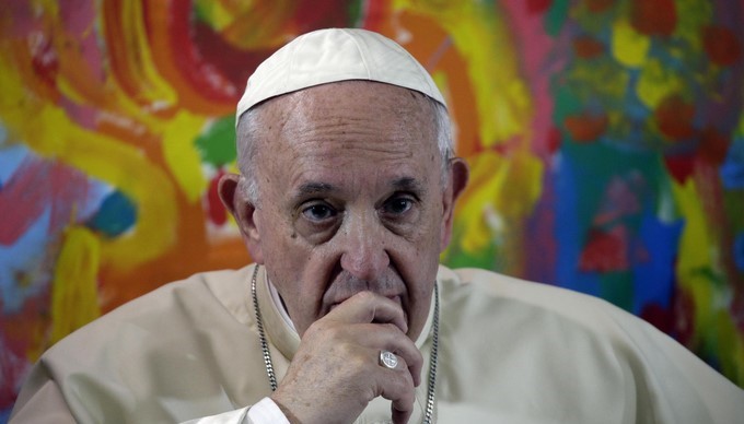 El papa lamenta “la trágica pérdida de vidas” en el terremoto en Indonesia