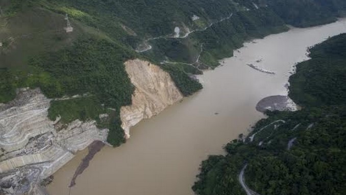 VIDEO: Desde el aire el Ejército Nacional continúa monitoreando el río Cauca