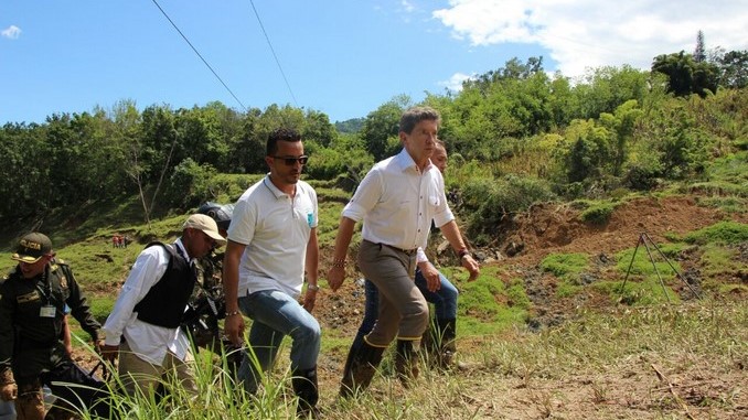 Gobernador visitó la zona en Amagá donde se presentó un deslizamiento de tierra
