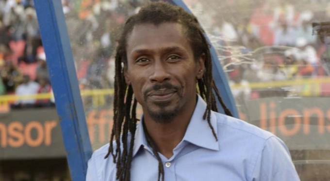 Vídeo: Por esta curiosa celebración el estratega de Senegal podría convertirse en el meme del Mundial