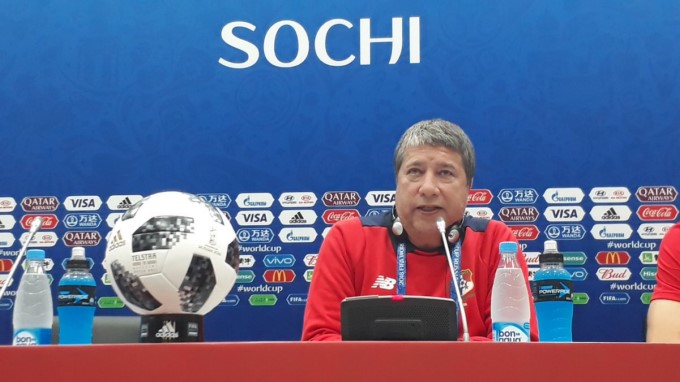 “Si clasificamos me bebo dos botellas de vodka solo”, “Bolillo” Gómez