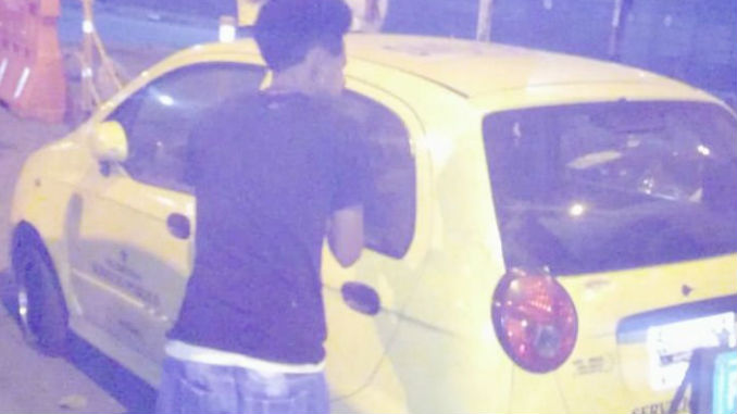 FOTOS: Atracaron a los pasajeros de un taxi en el Centro de Medellín y capturaron a uno de ellos 3 Capturado_Candelaria_2