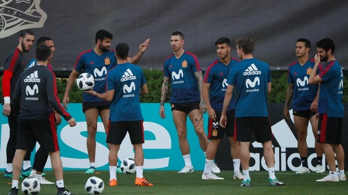 FOTOS: España ya prepara los octavos ante Rusia bajo 33 grados