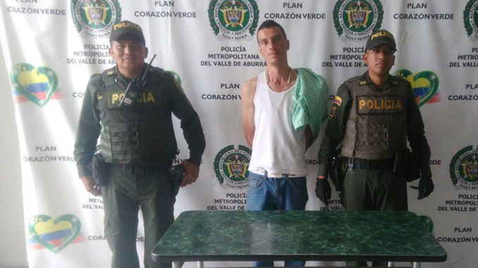 FOTOS: Por Extorsión y Porte ilegal fueron capturados dos hombres en Itagüí 3 Extorsion1