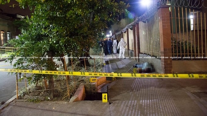 FOTOS: Caminaba con dos hombres por Villa Nueva y uno de ellos desenfundó un arma de fuego y le causó la muerte 4 Homicidio_Villa_Nueva_6