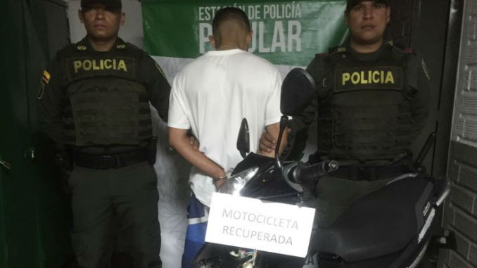 FOTOS: Tres capturados y cuatro motos recuperadas dejaron procedimientos de la policía 3 Moto_Robada_2