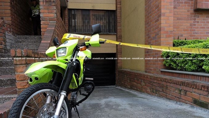 FOTOS: Mujer cayó por el hueco de un ascensor de un edificio en Laureles 4 Mujer_Cayo_por_Ascensor_2.jpg