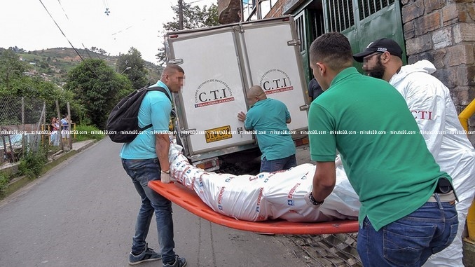 Mujer_muerta_Manzanillo_7