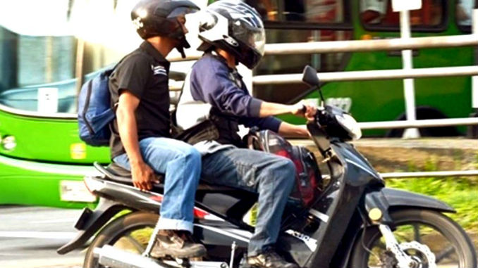 Durante el fin de semana, en Bello se realizaron 250 comparendos por infringir la medida de prohibición del parrillero 1 Parrillero_Moto