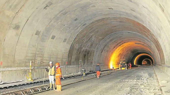 Adjudican 600 mil millones de pesos para terminar de construir el Túnel de la Línea