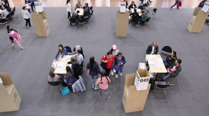 Elecciones presidenciales: Se abrieron las urnas con normalidad en el país