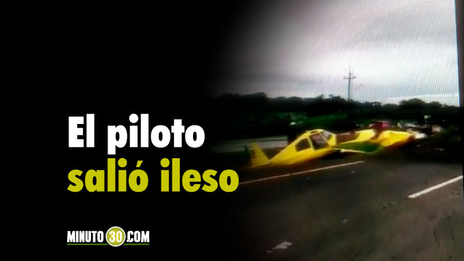 VIDEO: Avioneta de fumigación se accidentó al aterrizar de emergencia en la vía Carepa - Apartadó 1 Avioneta de fumigación se accidentó al aterrizar de emergencia en la vía Carepa - Apartadó
