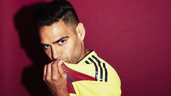 camiseta-colombia-besa-radamel-falcao-Copiar