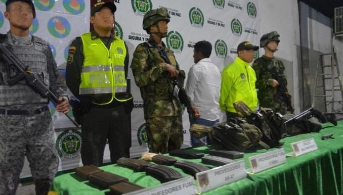 Capturaron a hombre en Amazonas con abundante material de guerra