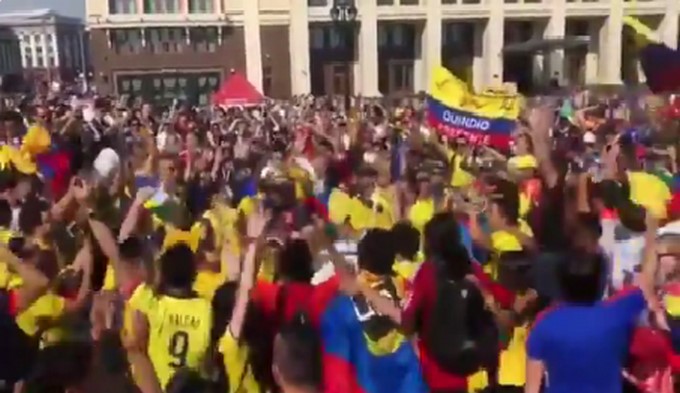 ¿Retumbará el himno? Colombianos alentaron a la tricolor en Saransk