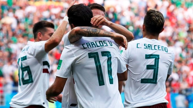 Ganó México y sueña en grande, ‘el profe’ Osorio da un paso a octavos del Mundial