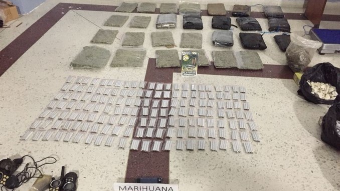 FOTOS: Con incautación de droga y munición, autoridades desmantelaron una plaza de vicio en Bello 1 Con incautación de droga y munición, autoridades desmantelaron una plaza de vicio en Bello