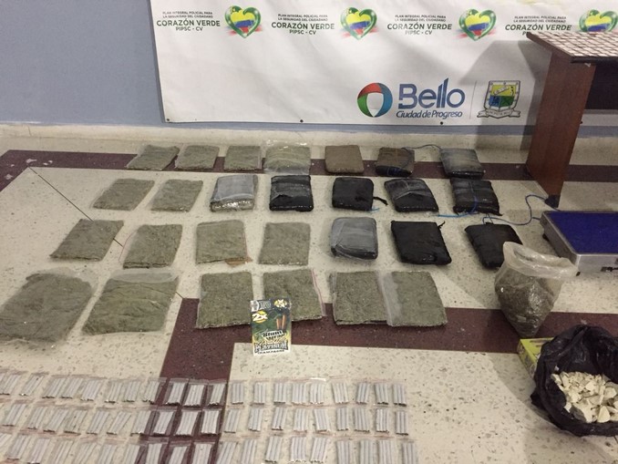 Con incautación de droga y munición, autoridades desmantelaron una plaza de vicio en Bello