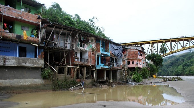 Un rayo deja seis heridos en un albergue para damnificados de Hidroituango