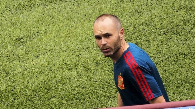 De sorpresa la cayeron a España en la concentración