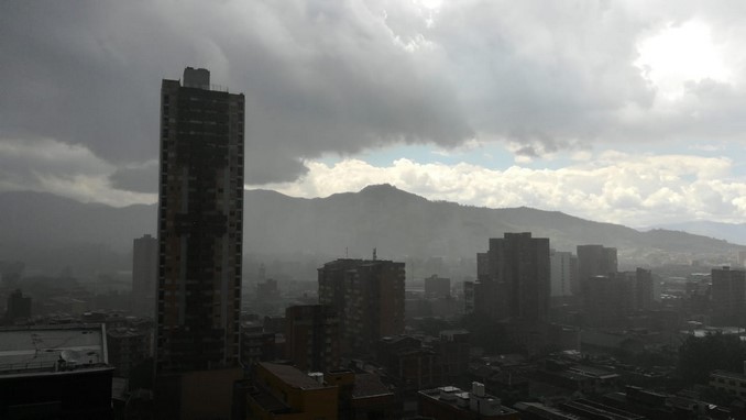 El aguacero de esta tarde en el sur del Valle de Aburrá