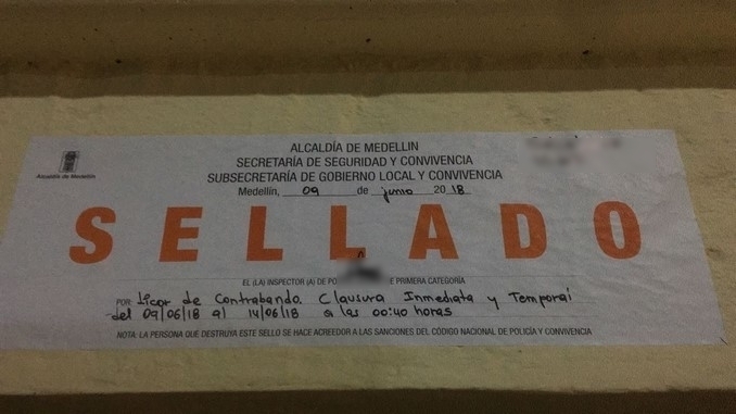 Varios locales clausurados en Medellín por malas condiciones higiénicas y otros por comercializar licor de contrabando