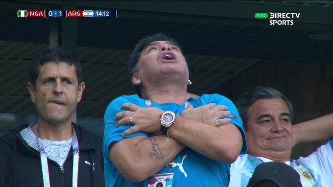 Vídeo. Maradona entra ‘en trance’ tras el primer gol de Messi