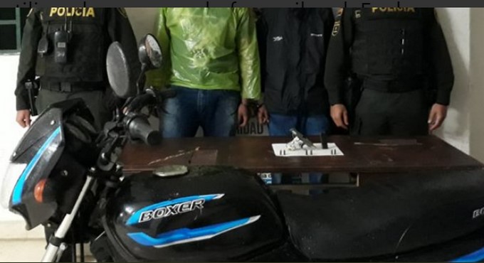 FOTOS: Los cogieron en una moto robada intentando robarse otra 2 moto recuperada