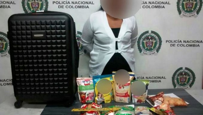Capturaron a una mujer en el aeropuerto El Dorado de Bogotá con cocaína que sería llevada a Europa