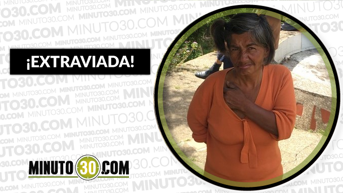 Esta mujer busca a su familia. Se encuentra en el albergue temporal Calor de Hogar
