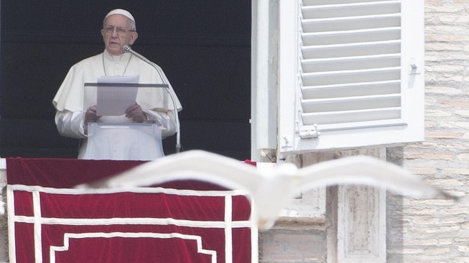 El Papa pide combatir “el vergonzoso crimen” de la trata de personas