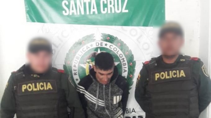 Lo cogieron armado, en el barrio Santa Cruz