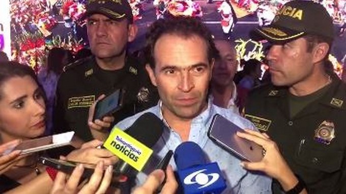 “Cada que alguien la embarra cae”: Federico Gutiérrez tras la captura de alias “Maquelele” 1 Federico Guti%C3%A9rrez declar%C3%B3 tras la captura de los asesinos de los conductores de bus en Medell%C3%ADn