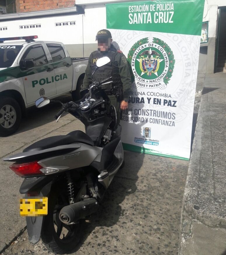 Moto robada y usada para cometer hurtos fue recuperada en Santa Cruz 2 Moto recuperada en Santa Cruz