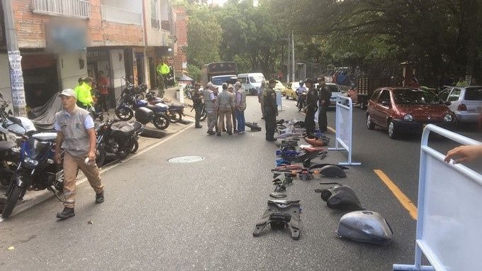 Talleres y almacenes de motos sellados en Manrique 4